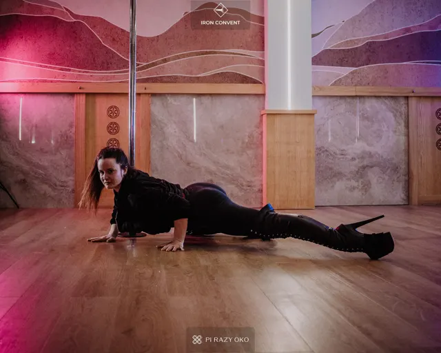 Iron Convent Queen Edition 5 — camp photo 33